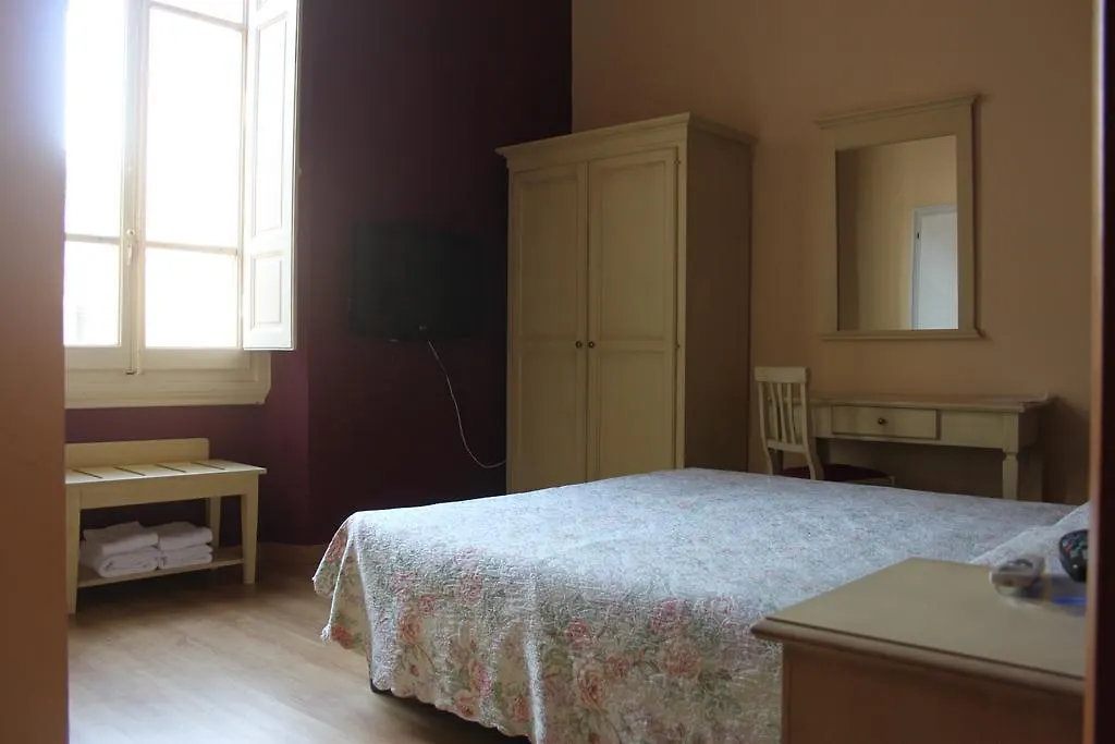Hotel Savonarola Firenze 2*,